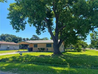 1233 Baywood