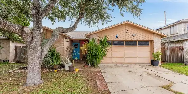 2738 Allencrest Drive