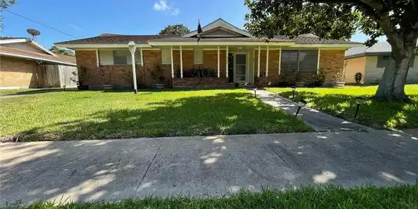 4721 Gayle Drive