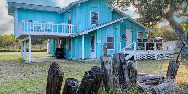 134 Live Oak Street