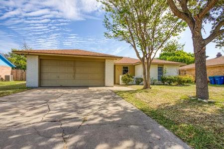 1812 Falcon Drive