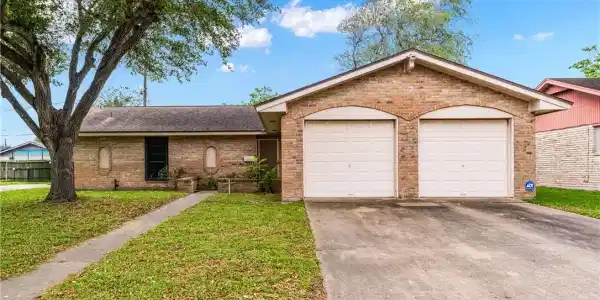 3921 Capri Drive