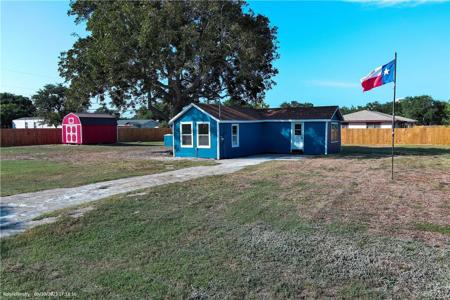 1008 W Lott Avenue