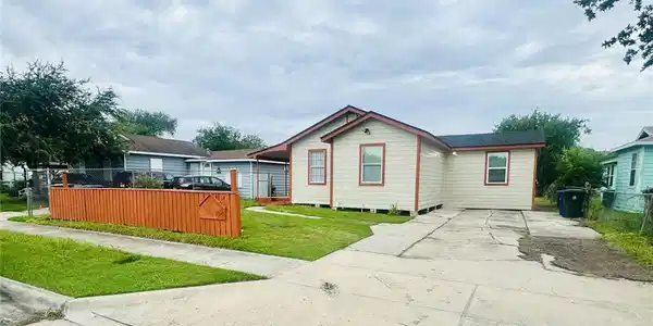 4601 Nesbitt Drive