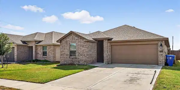 2322 Sky Crest Drive