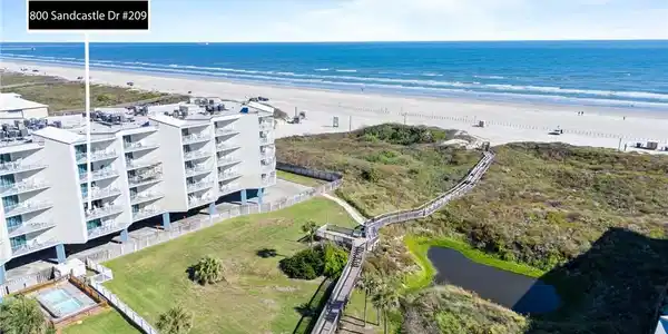 800 Sandcastle Drive