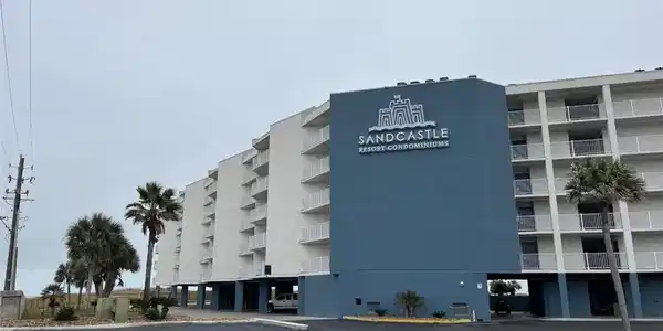 800 Sandcastle Drive