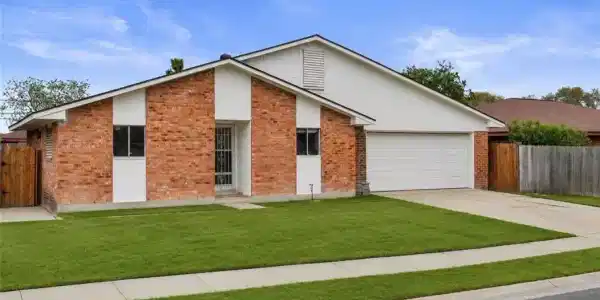 5721 Cresthaven Drive
