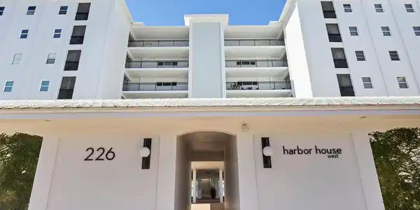 226 GOLDEN GATE POINT