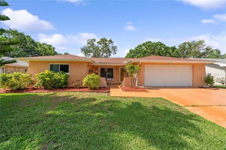 1707 HIBISCUS CIRCLE S