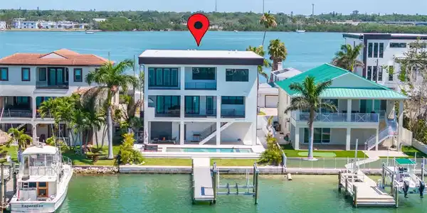 831 BAY POINT DRIVE