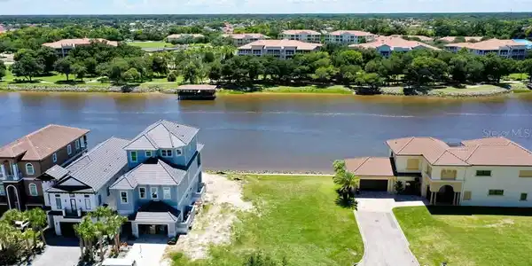 306&308 YACHT HARBOR DRIVE