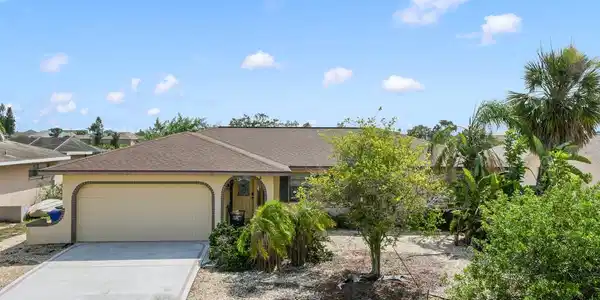 744 FLAMINGO DRIVE