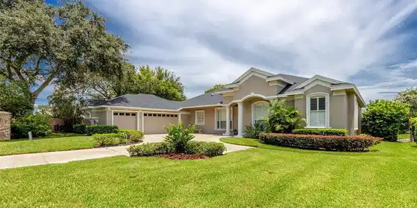 202 HIGHLAND WOODS