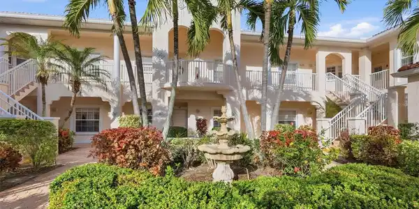 4220 CENTRAL SARASOTA PARKWAY