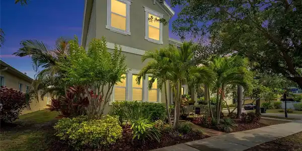 619 WINTERSIDE