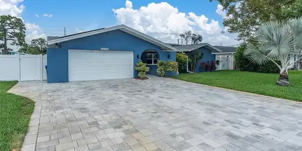 13179 DORCHESTER DRIVE
