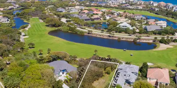 16 DRIFTWOOD LANE
