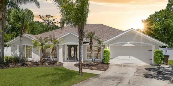 495 BELLA VISTA DRIVE