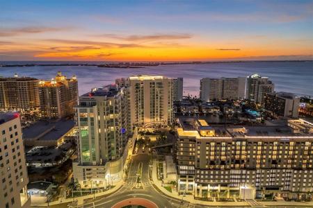 301 QUAY COMMONS