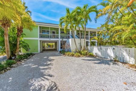113 LOS CEDROS DRIVE