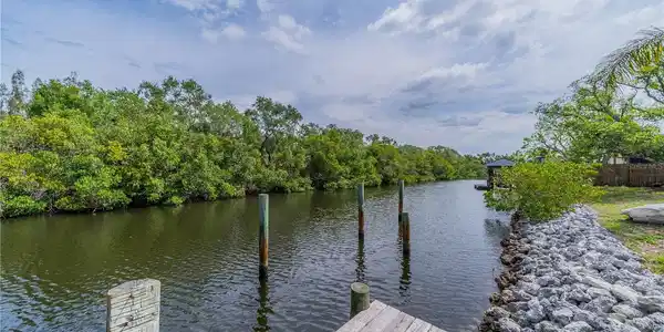 3211 SHELL POINT
