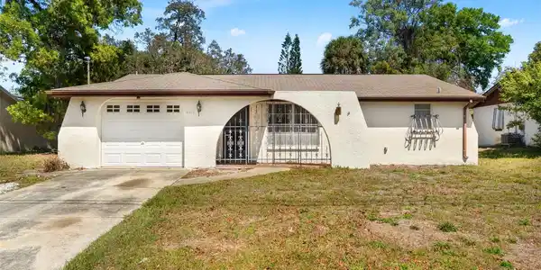 8511 LONG BOAT LANE