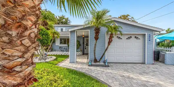 5137 BLUE HERON DRIVE