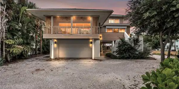 103 SUNSET LANE