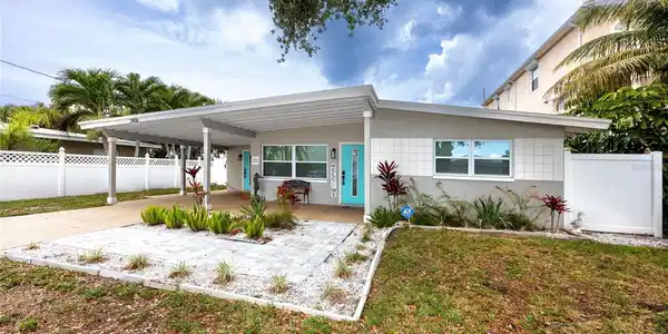 2108 BAY
