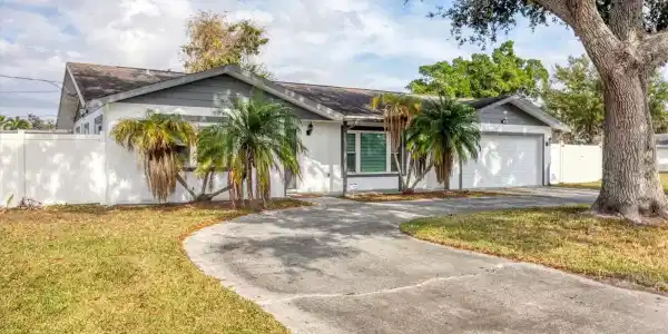 322 LINDEN DRIVE