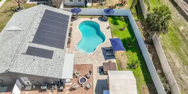 589 CLAIRMONT LANE