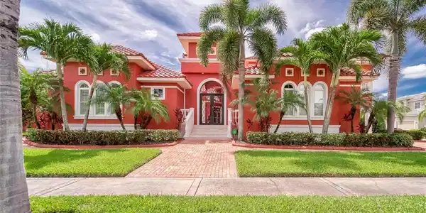 5903 LA ROSA