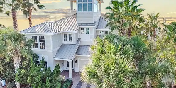 21 CINNAMON BEACH WAY