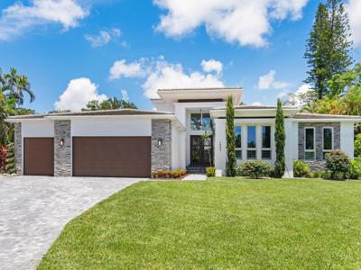 1554 EASTBROOK DRIVE