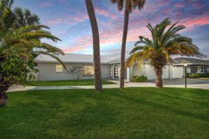 6312 WISTERIA