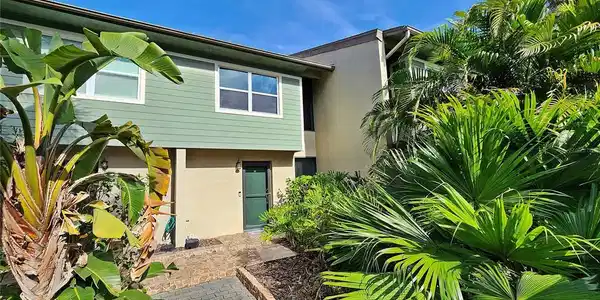 1028 APOLLO BEACH