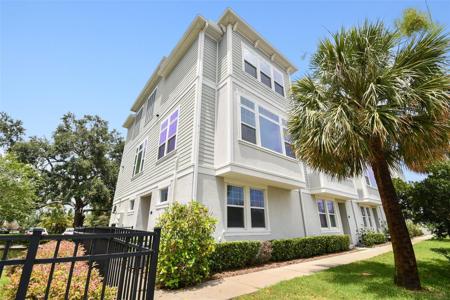 115 N ARRAWANA AVENUE