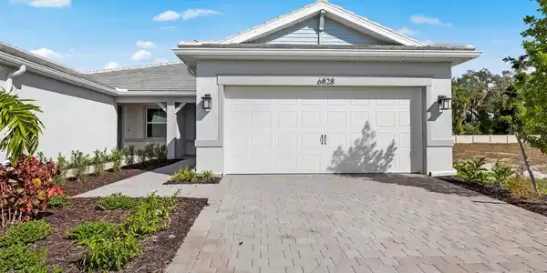 6828 NAVELINA LANE