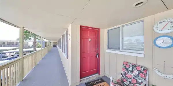 1008 APOLLO BEACH BOULEVARD