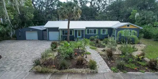 1415 LIVE OAK