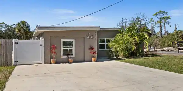 5041 MAPLEWOOD DRIVE