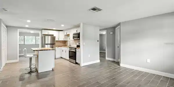 Image 4 Image 4