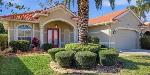 4290 VIA DEL VILLETTI DRIVE