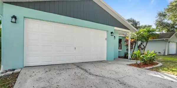 1729 EVANS DRIVE
