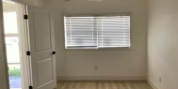 Image 4 Image 4