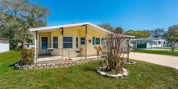 217 SCHOONER AVENUE