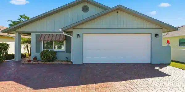 4651 DEWEY DRIVE