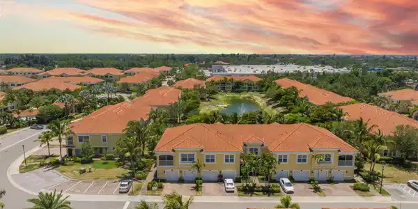 89 NAVIGATION CIRCLE