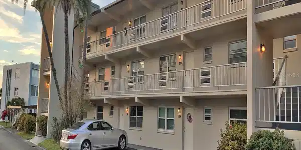 9940 47TH N